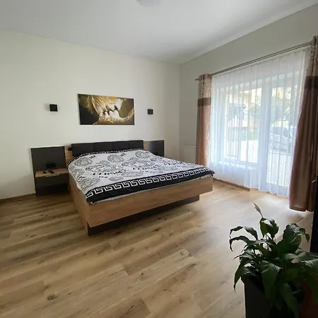 жк маєток володимирська 90